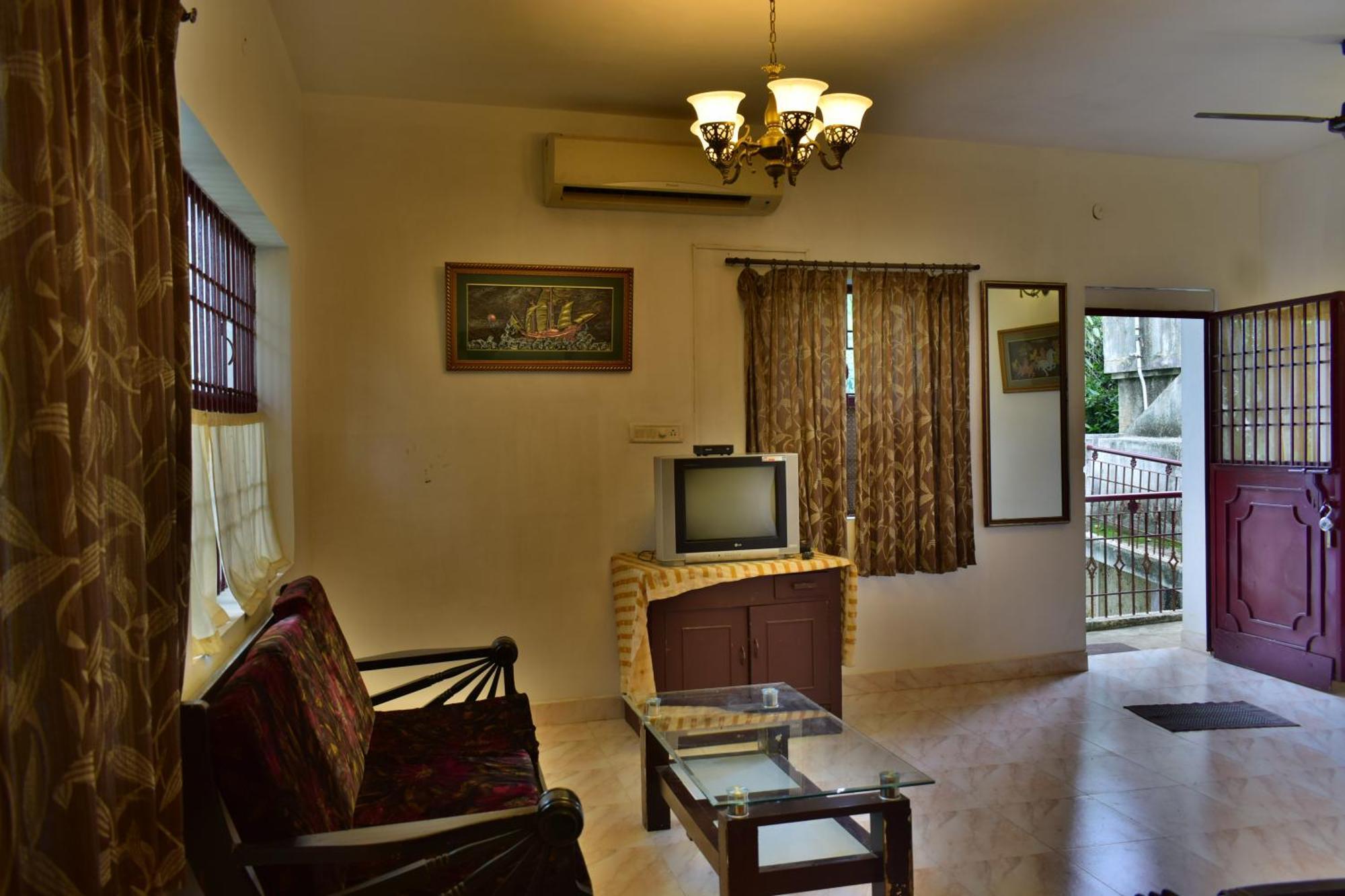 Silent Waters Resorts Yelagiri Buitenkant foto