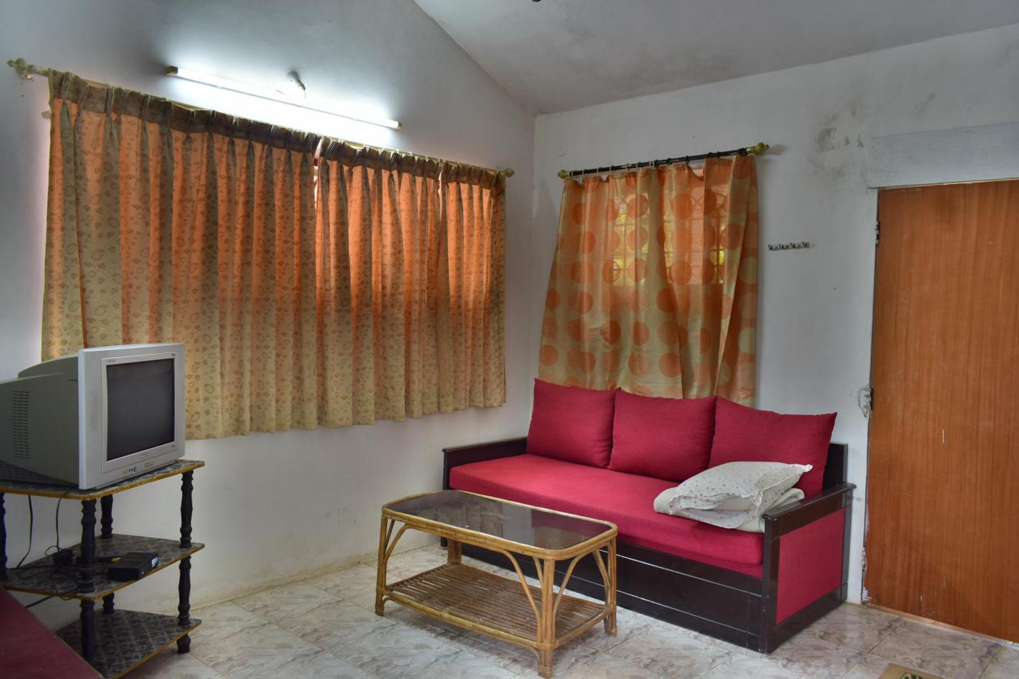 Silent Waters Resorts Yelagiri Buitenkant foto